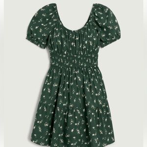 Hollister XL romper. Purchased for a bachelorette party but haven’t wore since.